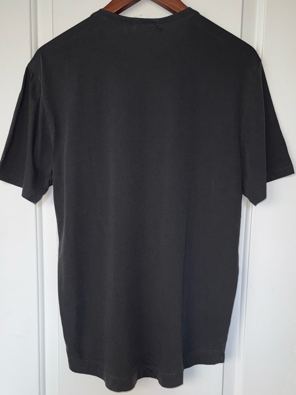 Buck Mason NWT Venice Wash Slub Curved Hem Tee in "Coal" - Picture 4 of 11